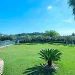 Owl Booking Villa Troy - Family And Friends
